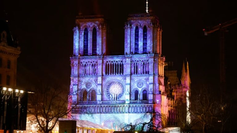 Përurohet sot Notre-Dame de Paris! Lista e të ftuarve special të Macron, mes tyre Trump e Zelensky