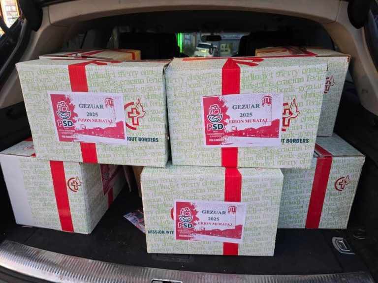 KRYETARI I PSD, ERION MURATAJ BËN GJESTIN E VEÇANTË, DHURON PAGESËN E KËSHILLTARIT PËR FAMILJET NË NEVOJË NË ELBASAN