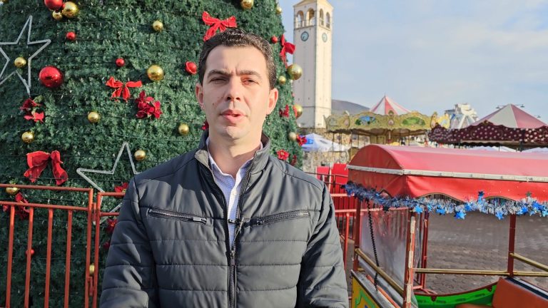 KRYETARI I PSD PËR QARKUN E ELBASANIT ERION MURATAJ URON BESIMTARËT PËR KRISHTLINDJEN!