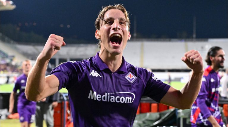 Bove “fiton” ndaj vdekjes/ Mesfushori italian e merr veten pasi i ndaloi zemra në fushë