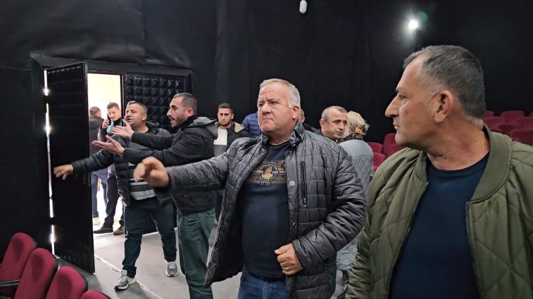 KËSHILLI BASHKIAK NË ELBASAN NIS ME TURP 2025