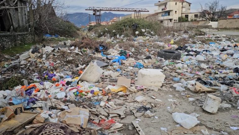 “Paguaj sipas hedhjes”/ Qeveria planifikon taksë sipas sasisë së mbetjeve, pritet të zbatohet deri në 2029
