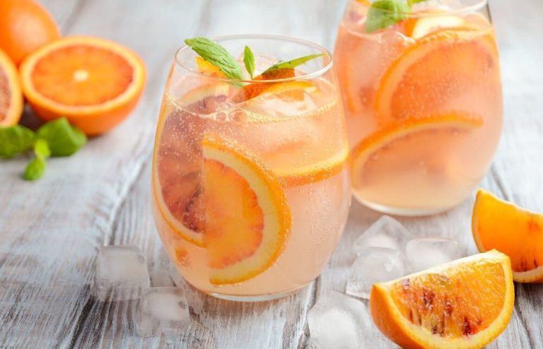 Ujë me Portokall në Mëngjes – Përfitimet në Shëndet