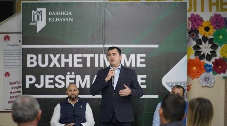 Skandal/ Sektori juridik i Bashkisë Elbasan, më shumë shoferë se personel