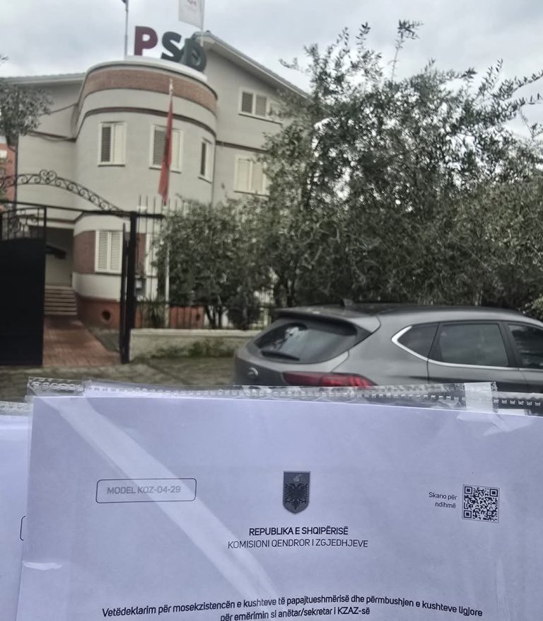 PSD NË ELBASAN VENDOS SHUMICËN NË PROCES. MURATAJ I KUJTON “GRUSHTIN E FUNDIT” KUNDËRSHTARËVE
