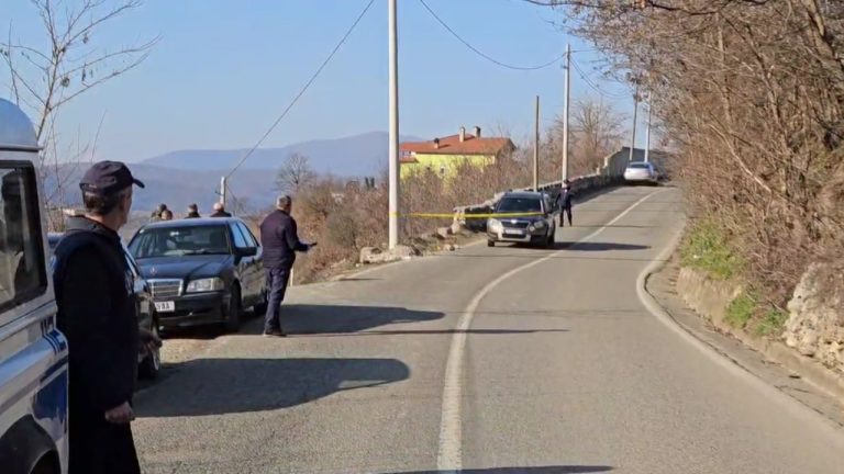 EMRAT/ Detaje nga plagosja në Kukës, si nisi konflikti mes drejtorit të bashkisë dhe kushëririt të kryebashkiakut