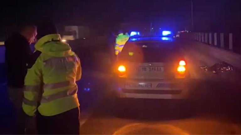 Aksident me vdekje në autostradën Thumanë-Laç