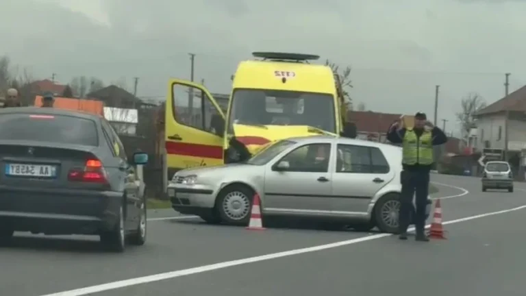 Aksident i rëndë në Shkodër, automjeti përplaset me ambulancën; humb jetën shoferi