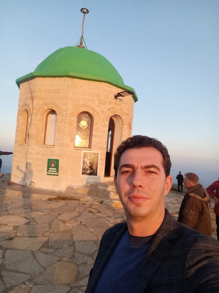 Kryetari I PSD për qarkun e Elbasanit Erion Murataj uron besimtarët për Sulltan Nevruz