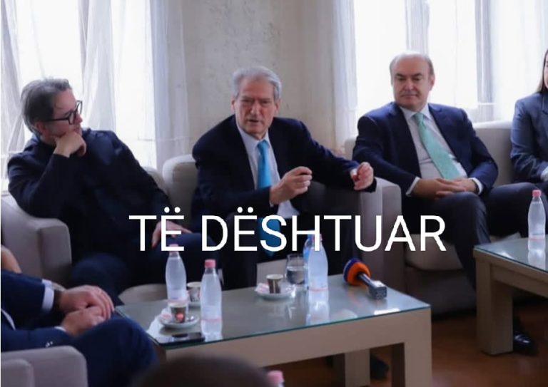 Të dy me porosi asnjë me meritë!