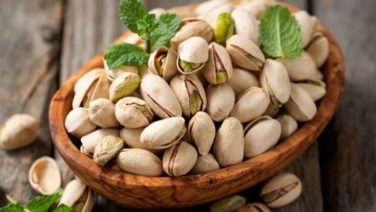 Ky frut i thatë ndihmon në mbrojtjen e shëndetit të syve…