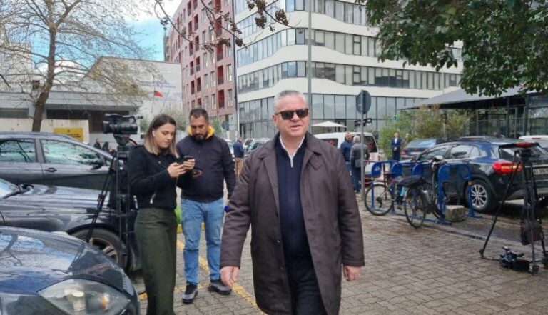 Ish-deputeti i PD Myslim Murrizi paraqitet në SPAK