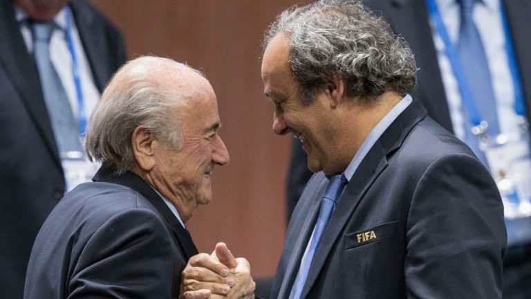 Të akuzuar për korrupsion në FIFA, gjykata zvicerane jep vendimin për Sepp Blatter dhe Michel Platini