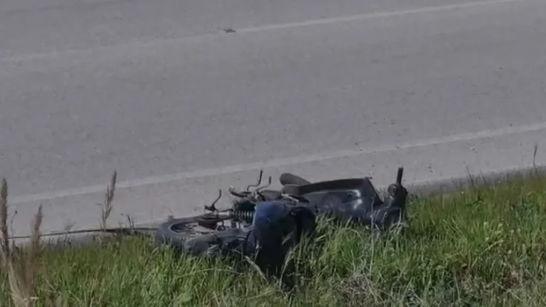 Shkëmbim zjarri në Fier/ Ja si nisi konflikti mes dy familjeve, autorët, babë e bir ende në arrati