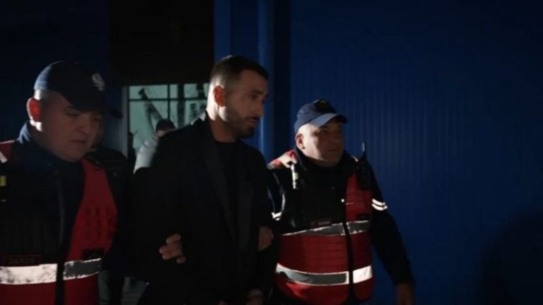 Jozi arrestohet live në Big Brother pasi goditi gjestin