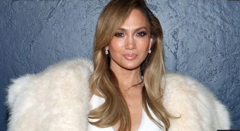 E çuditshme… Jeniffer Lopez nën akuzë sepse postoi fotot e saj!