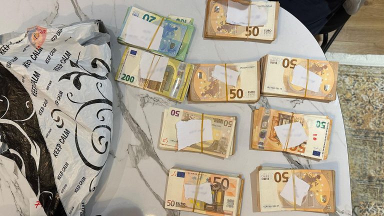 Goditet grupi kriminal/ Sekuestrohen mijëra euro pajisje