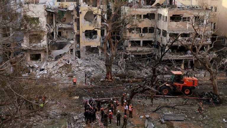 Përplasje gjatë natës mes dy fuqive! Izraeli godet, Irani hakmerret