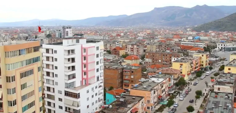 Lajm i keq për qytetarët e Elbasanit ! Pas fitores së thellë PS rrit çmimin e ujit