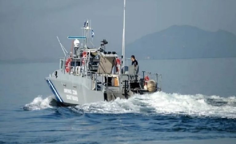 Ishin me pushime në Greqi, aksidentohen në mes të detit 6 shqiptarë