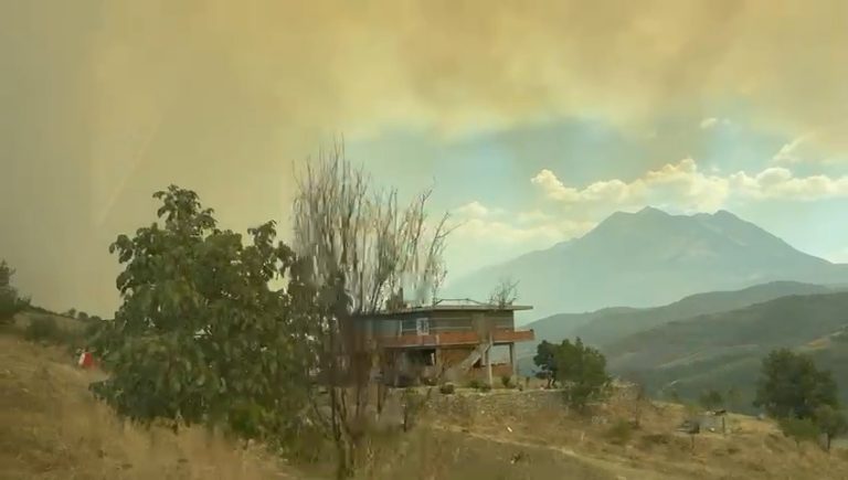 Urgjente/ Ministria thirrje banorëve të fshatrave të Gramshit të largohen