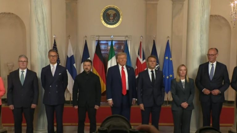 Takimi LIVE në Shtëpinë e Bardhë/ Trump dhe udhëheqësit evropianë bëjnë ‘foto familjare’