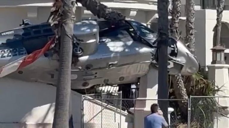 Pamja të frikshme, helikopteri bie mbi hotelin luksoz në Kaliforni, plagosen kalimtarët