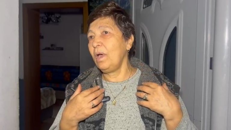 Ngjarja tragjike në Maliq, flet dëshmitarja që dha ndihmën e parë: Vajza po qante në oborr, djalin e gjetëm të shtrirë