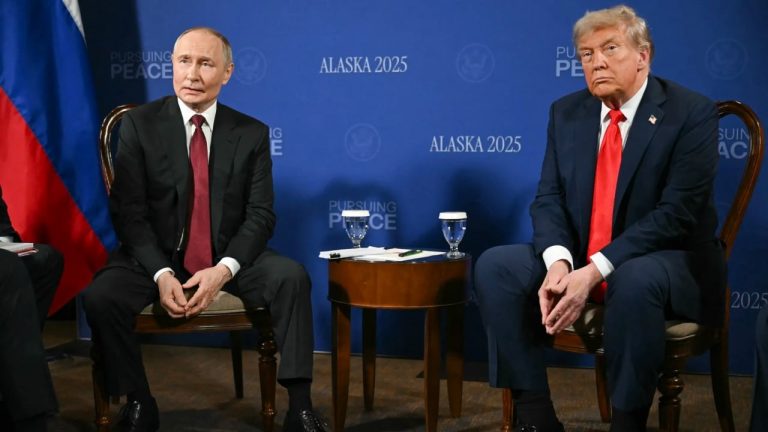 Trump tallet me Putinin pas reagimit për sanksionet e reja amerikane: Le të shohim pas gjashtë muajsh
