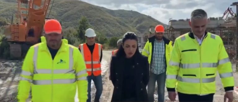 Balluku inspekton punimet për autostradën Elbasan-Rrogozhinë: Në qershor 2026 përfundojmë 18 kilometrat e parë