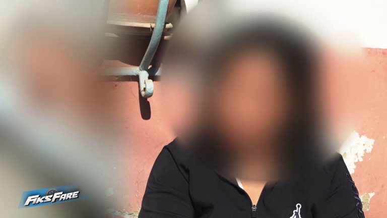 Shantazhoi gruan dhe të dashurën të kryenin marrëdhënie në grup e të filmonin skenat. Dy gratë tentojnë vetëvrasjen