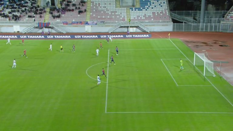 Java e 13-të në Superligë, Tirana mund Vllazninë dhe e zbret nga kreu, “paqe” në Elbasan