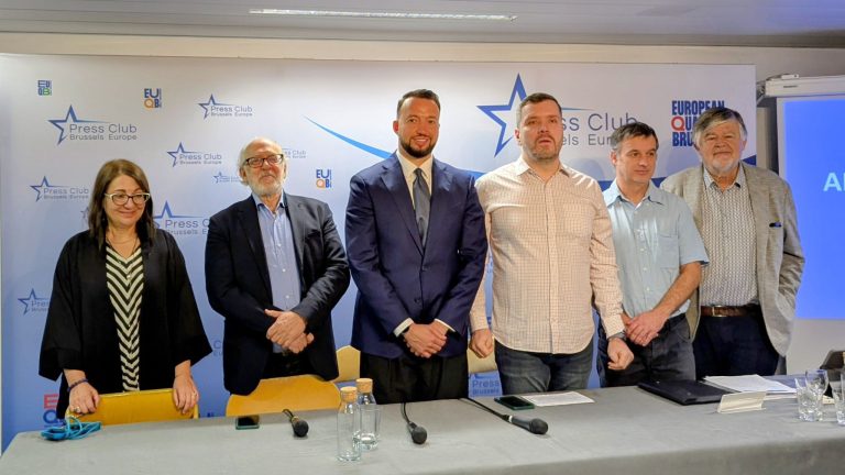 Gazetari Arbër Hitaj rizgjidhet në krye te Shoqatës së Gazetarëve Europianë, hera e parë për një shqiptar në pozicion të lartë