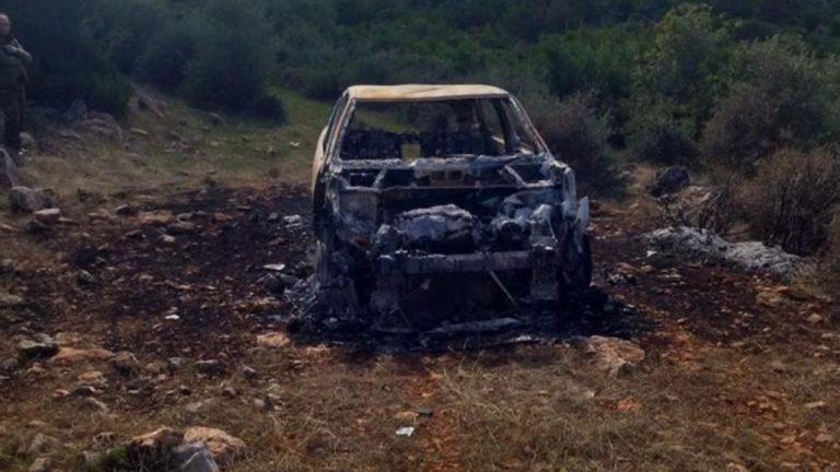 U gjet i lidhur dhe i djegur në pjesën e pasme të makinës, policia greke heton zhdukjen e punëtorit shqiptar