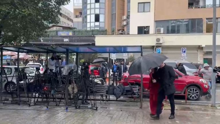 Seanca u shty me dy orë, Balluku rikthehet në GJKKO