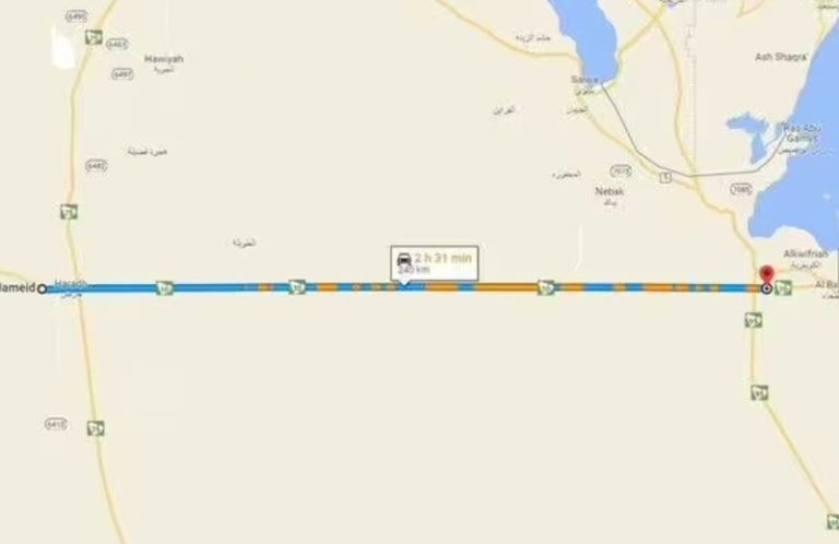 Autostrada më e drejtë në botë, 240 km pa lëvizur timonin