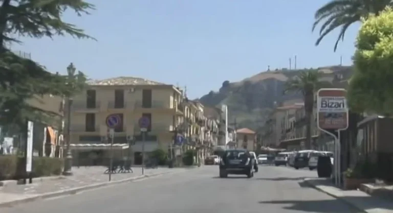 Tragjike, nëna mbyt me litar të bijën dhe i jep fund jetës