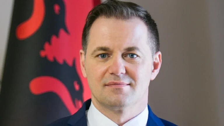 Gent Gazheli jep dorëheqjen nga Drejtoria e Përgjithshme e Doganave, ja kush e zëvëndëson