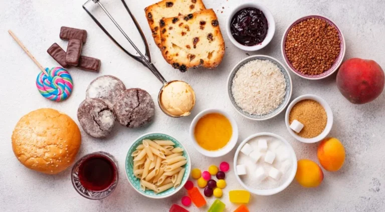 Sheqeri që po ju shkatërron trupin pa e kuptuar, pse pijet dhe ushqimet “e shëndetshme” janë armiku juaj i fshehtë?