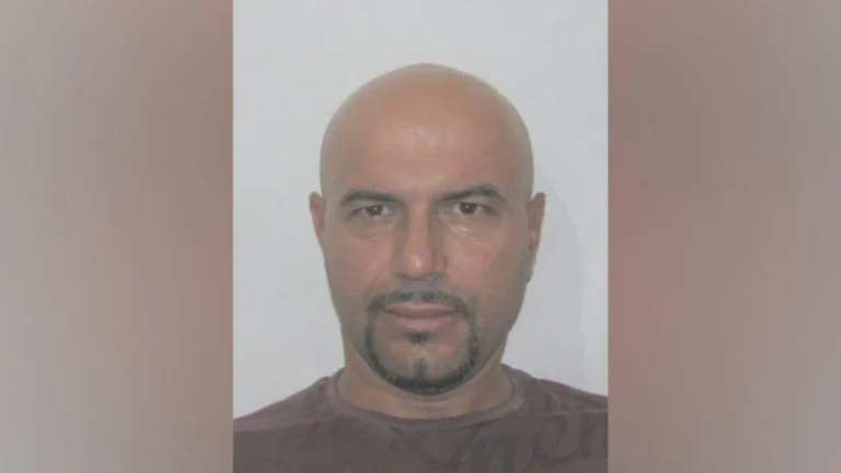 U ekzekutua sot në burgun grek, viktima i dënuar përjetë. Akuzohej për vrasjen e Elton Çiços dhe dy personave të tjerë