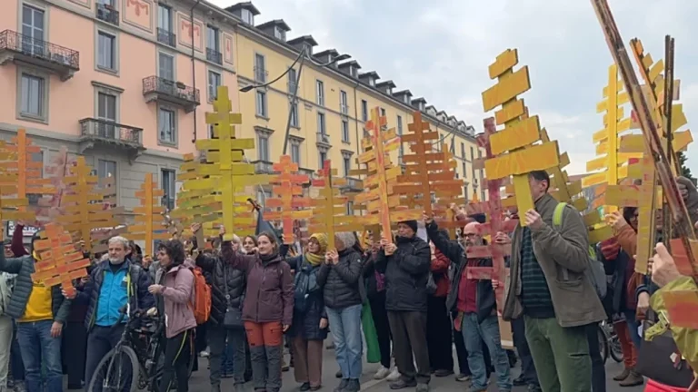 Qytetarët në Milano protestojnë kundër Lojërave Olimpike Dimërore 2026: Fonde të hedhura dëm, nuk po sjell asnjë përfitim ekonomik