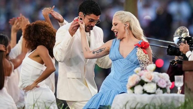 Performanca e Bad Bunny në Super Bowl ndez debat, mesazh për emigrantët dhe reagim i ashpër nga Trump