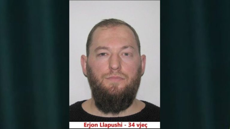 Tentuan të heqin përgjuesin në banesën e Erjon Llapushit, Policia procedon detektiven private dhe një person tjetër