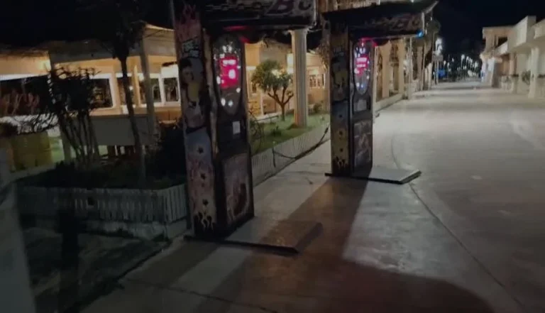 Pajisja argëtuese “boxer” te Shkëmbi i Kavajës përcjellë elektricitet, prindi i alarmuar: Ma hodhi fëmijën në ajër, duhet t’i stakojnë