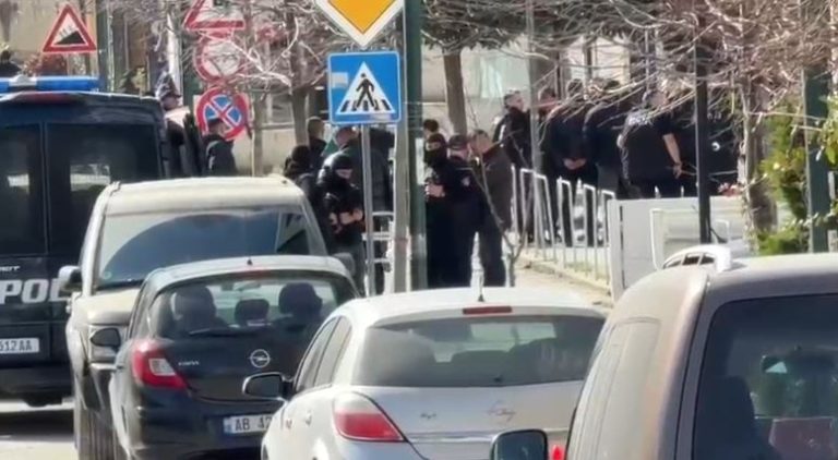 Detaje nga aksioni në Vlorë, zbardhet vrasja e Gentian Qarrit/ Urdhërarreste edhe për Inez Hajrullën dhe Ervis Matodashajn